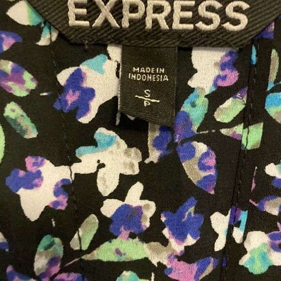 Express floral sleeveless Top Small - Picture 2 of 5